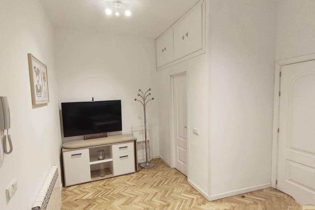 Lovely Apartment In Madrid Center المظهر الخارجي الصورة