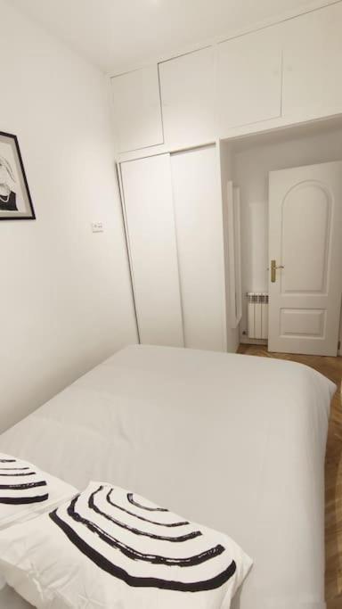 Lovely Apartment In Madrid Center المظهر الخارجي الصورة